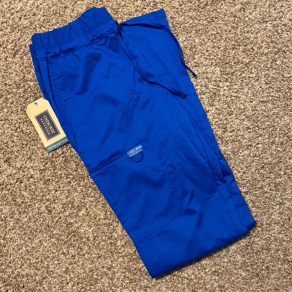 NEW WITH TAG cherokee scrub pants